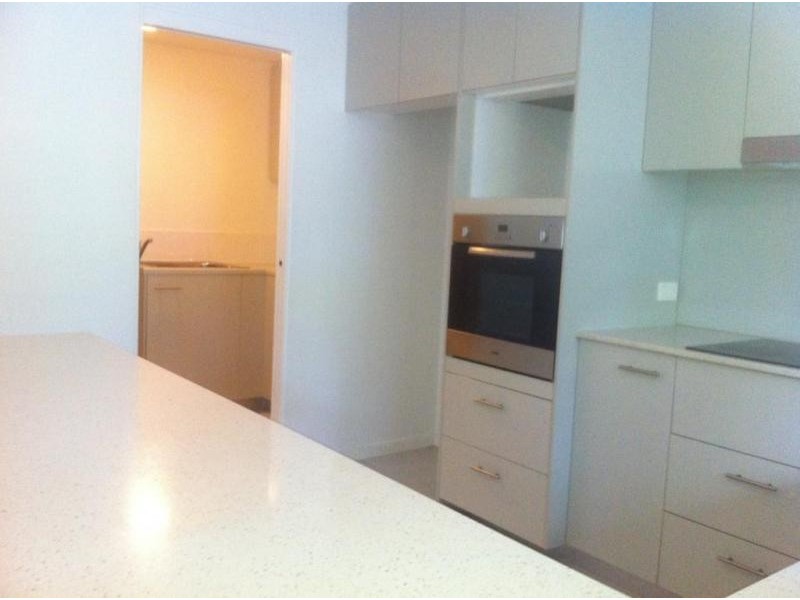 Hope Island QLD 4212