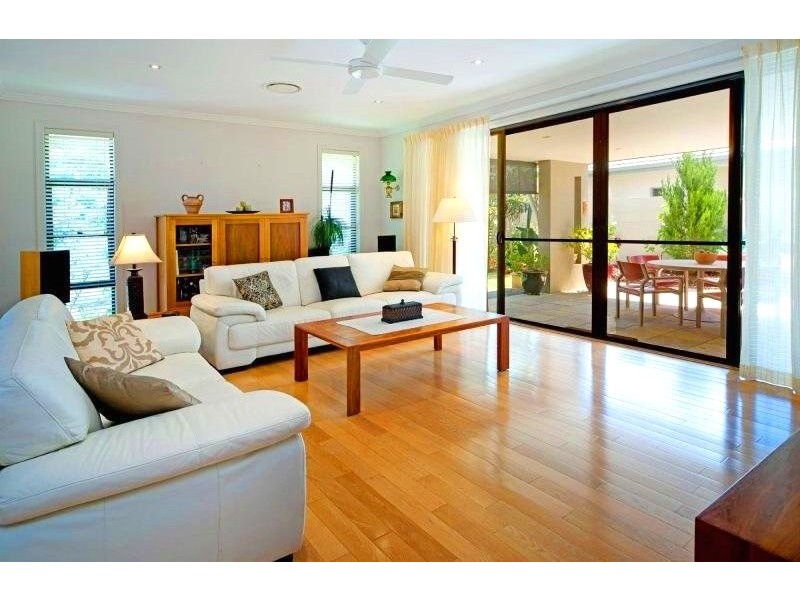 2350 Belmont Court East, Hope Island QLD 4212
