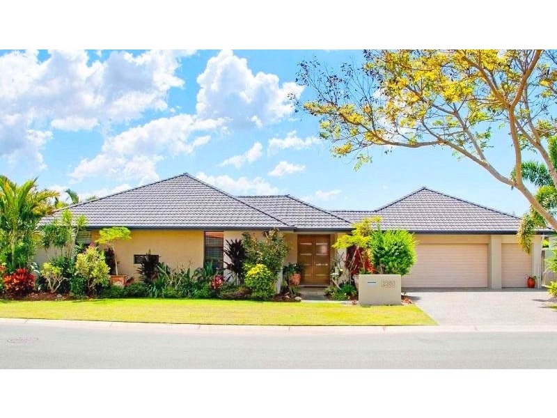 2350 Belmont Court East, Hope Island QLD 4212