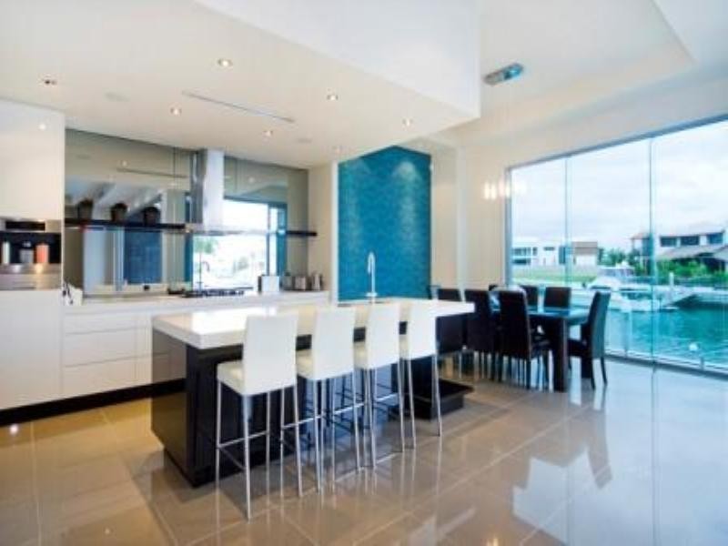 Sovereign Islands QLD 4216