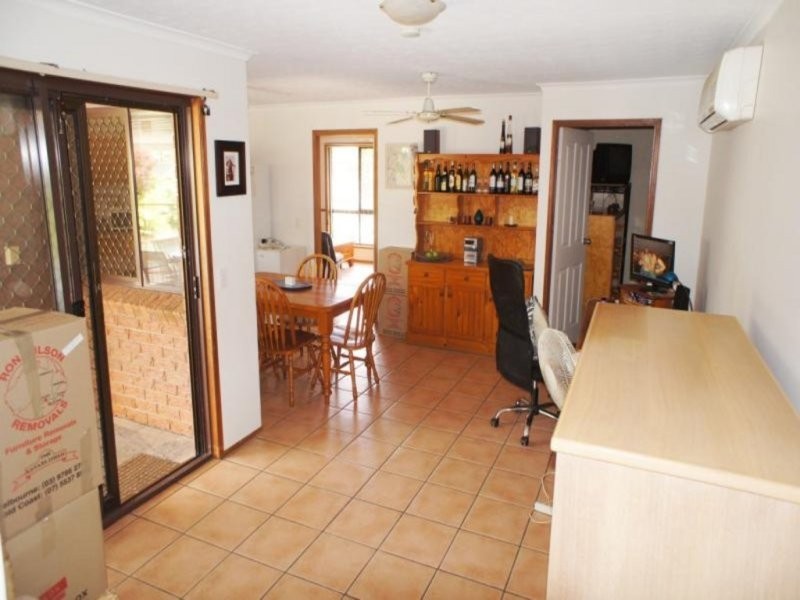 25 Menindee Avenue, Coombabah QLD 4216