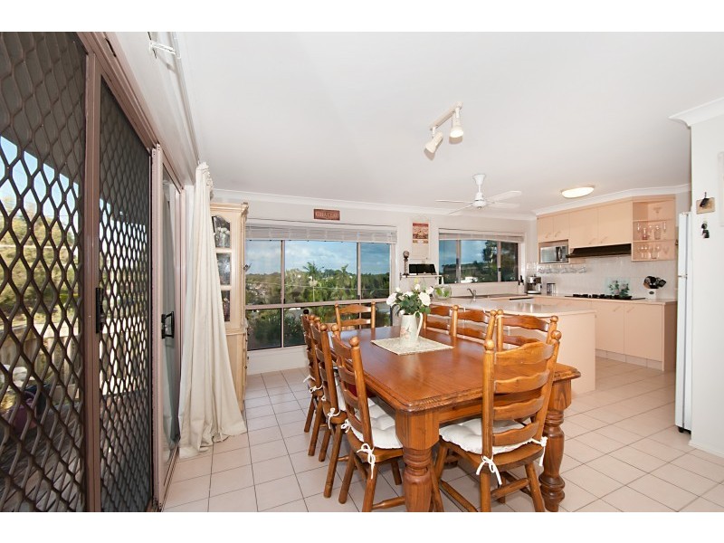 15 Jingella Street, Hope Island QLD 4212