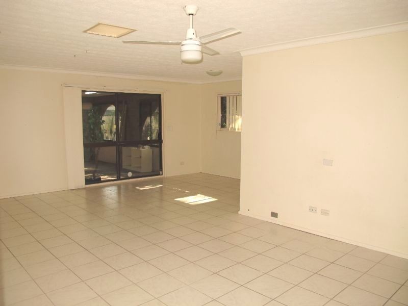31 Killowill Avenue, Paradise Point QLD 4216