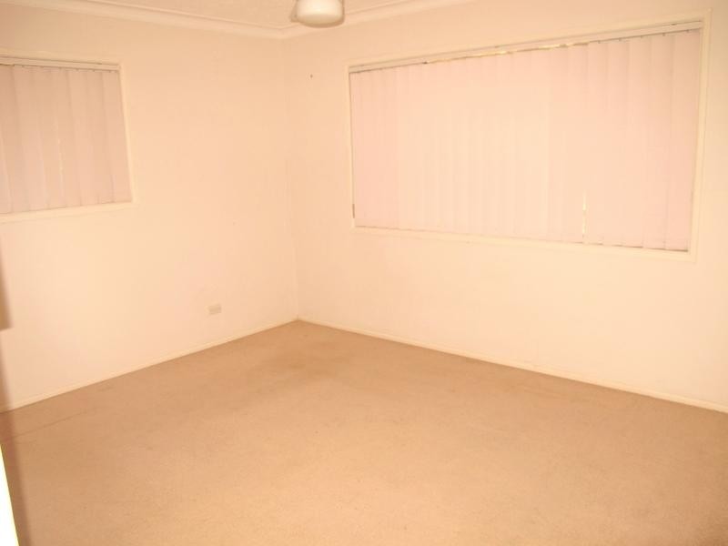 31 Killowill Avenue, Paradise Point QLD 4216