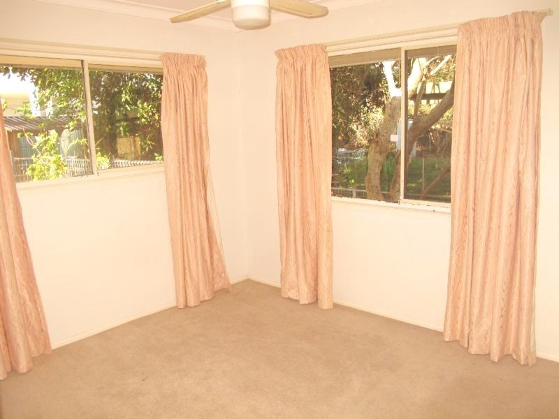 31 Killowill Avenue, Paradise Point QLD 4216
