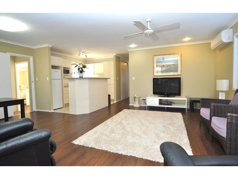 19 Goorawin Street, Runaway Bay QLD 4216