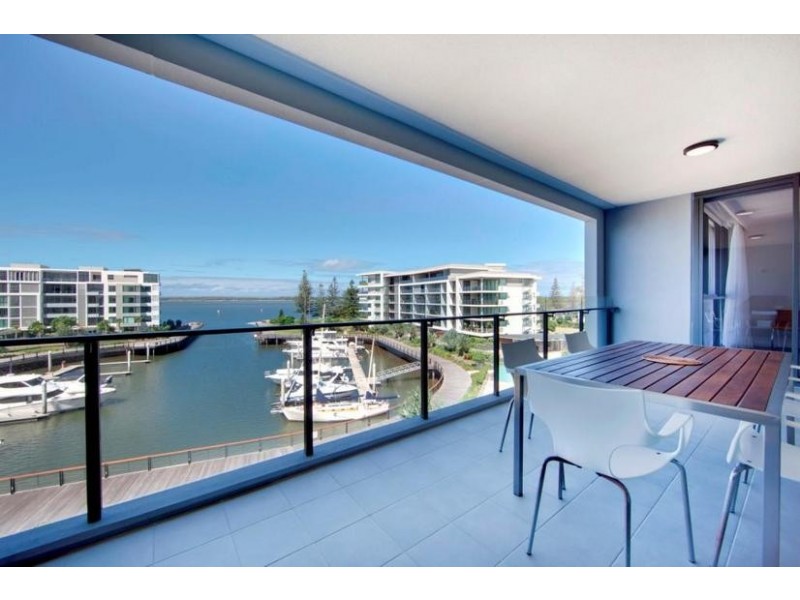 323 Bayview Street, Hollywell QLD 4216