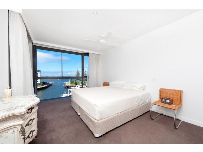 323 Bayview Street, Hollywell QLD 4216