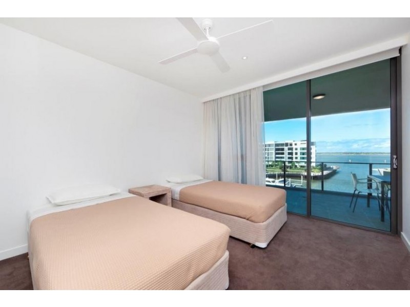 323 Bayview Street, Hollywell QLD 4216