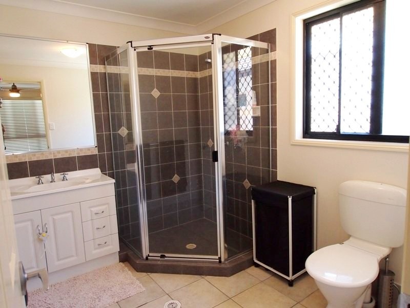 6 Costa Del Sol Avenue, Runaway Bay QLD 4216