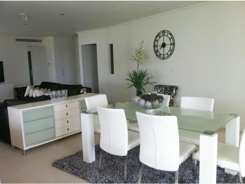 120 Surf Parade, Broadbeach QLD 4218