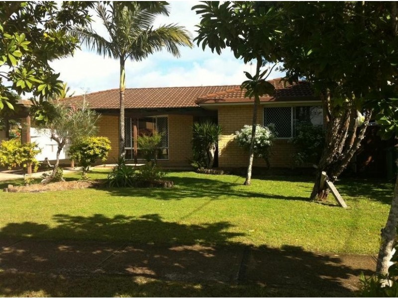 52 Markham Avenue, Runaway Bay QLD 4216