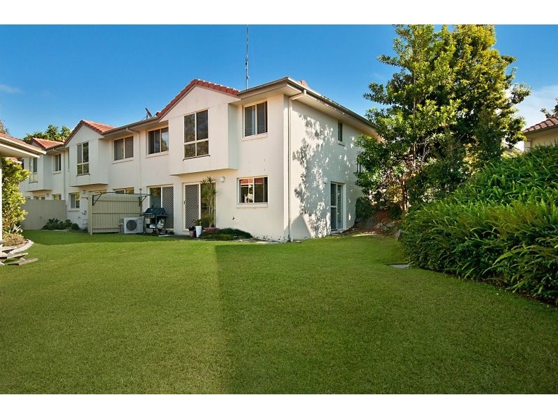 29/3 Arundel Drive, Arundel QLD 4214