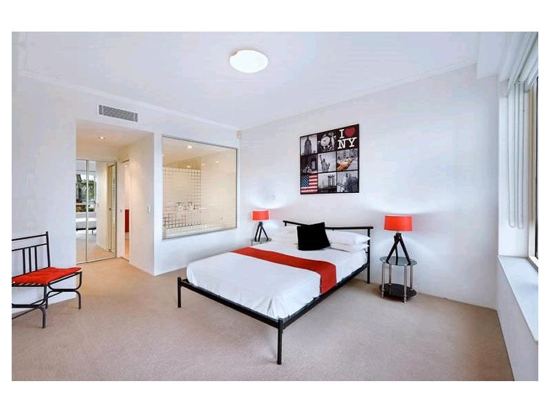 Hope Island QLD 4212