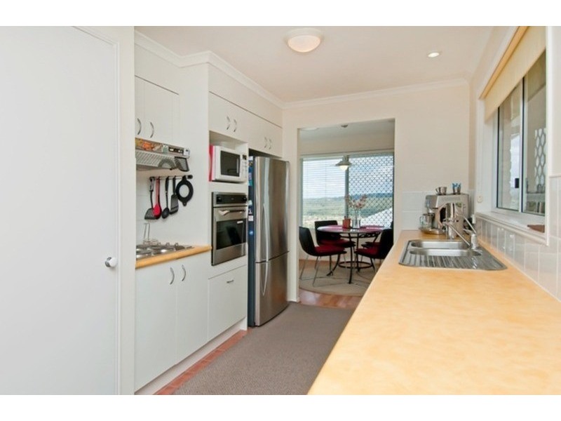 32 Pago Terrace, Pacific Pines QLD 4211