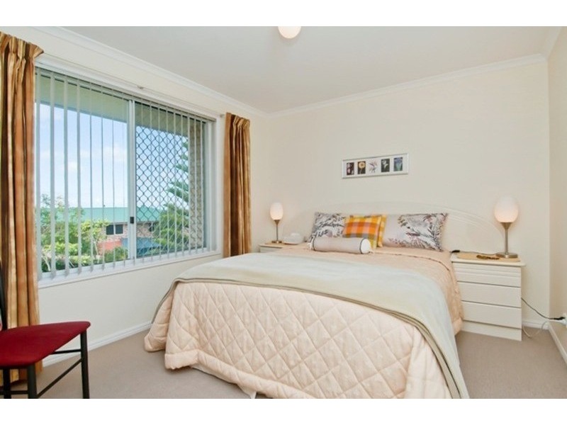 32 Pago Terrace, Pacific Pines QLD 4211