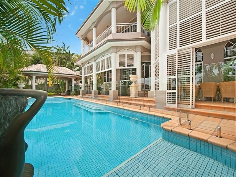 40 The Peninsula, Sovereign Islands QLD 4216