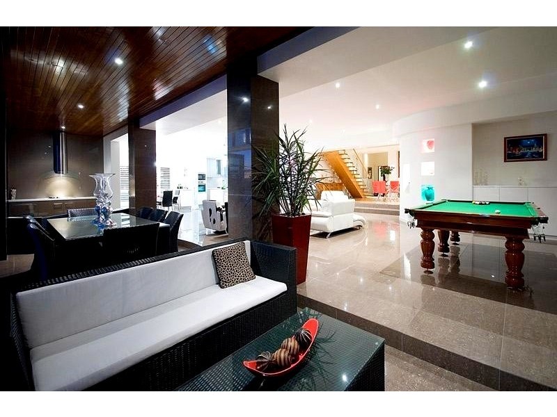 Sovereign Islands QLD 4216