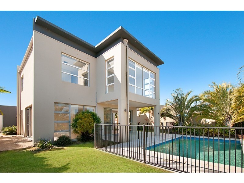 2855 Virginia Drive, Hope Island QLD 4212