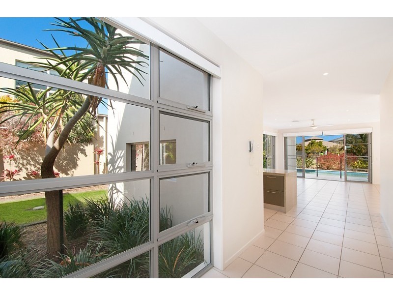 2855 Virginia Drive, Hope Island QLD 4212