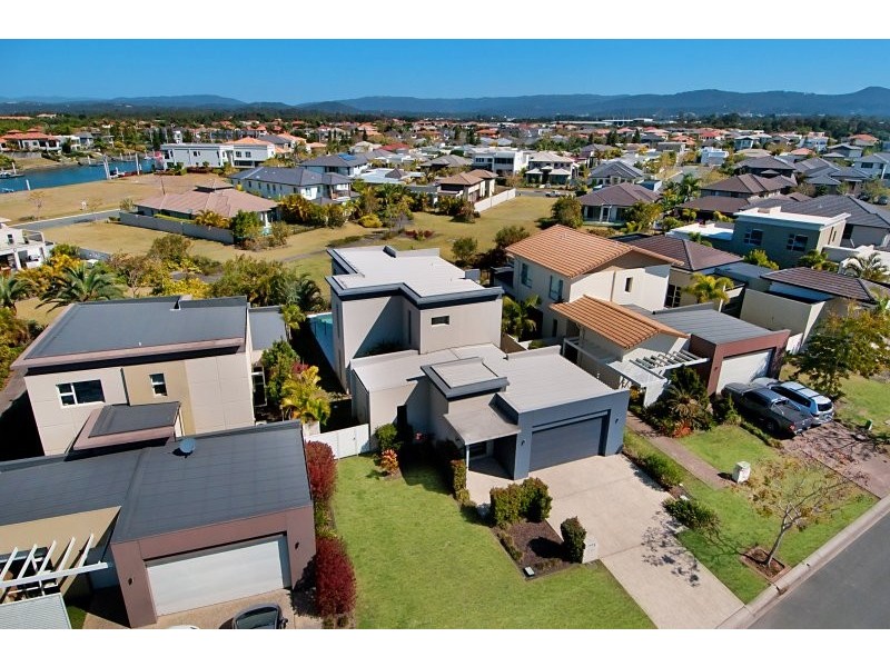 2855 Virginia Drive, Hope Island QLD 4212