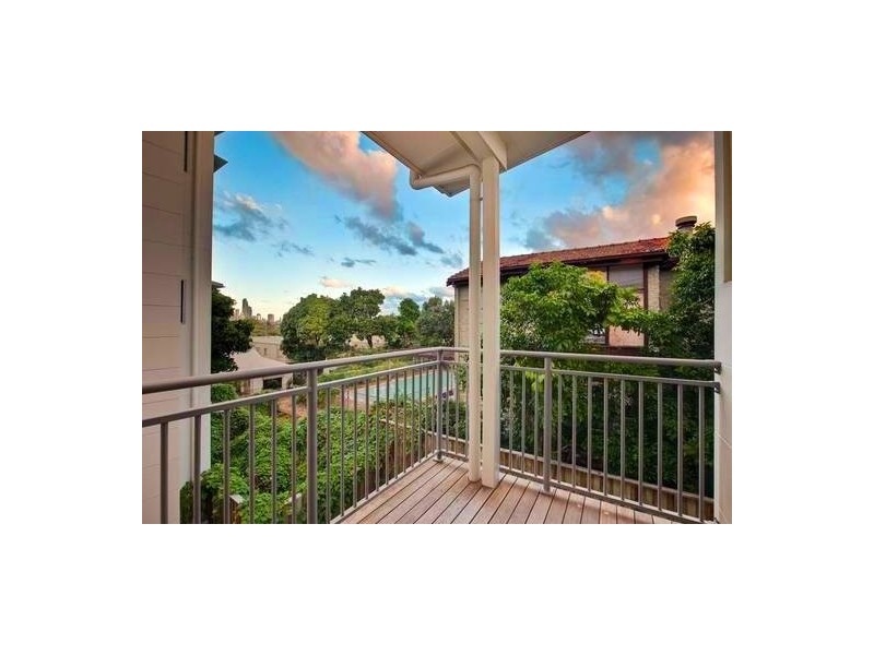 29 Bauer Street, Southport QLD 4215