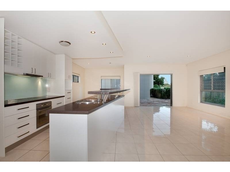 29 Bauer Street, Southport QLD 4215