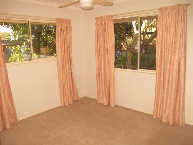 31 Killowill Avenue, Paradise Point QLD 4216