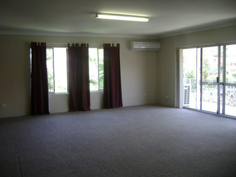 17 Madang Crescent, Runaway Bay QLD 4216