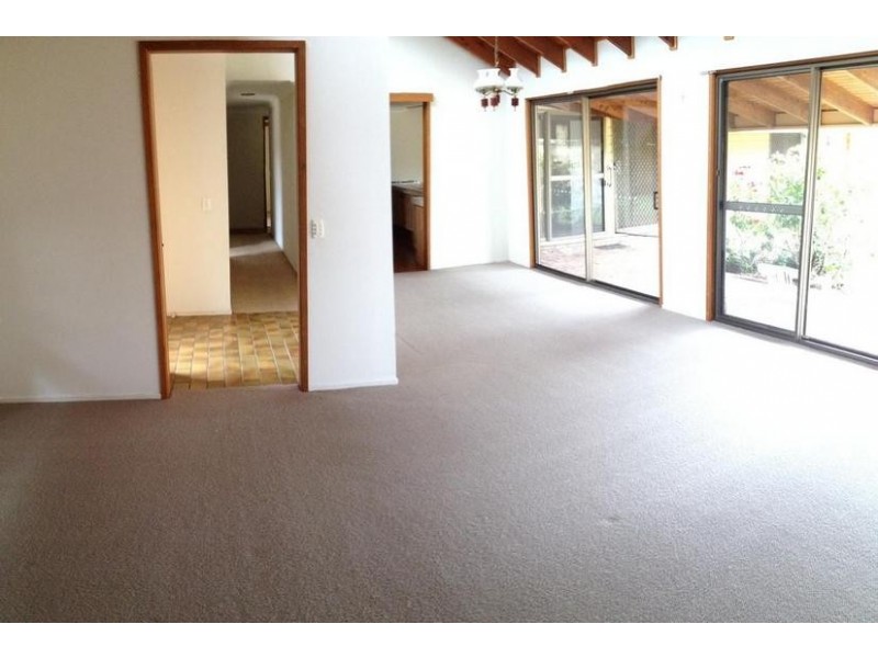 9 Primrose Court, Hollywell QLD 4216