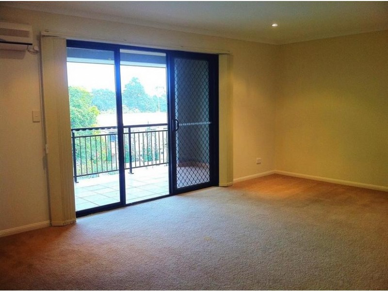 5 Mal Burke Street, Southport QLD 4215