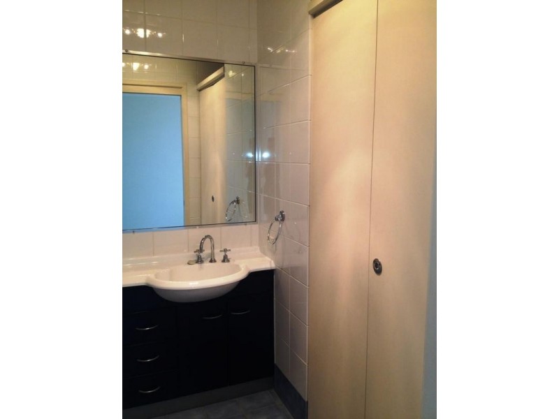 414 Marine Parade, Biggera Waters QLD 4216