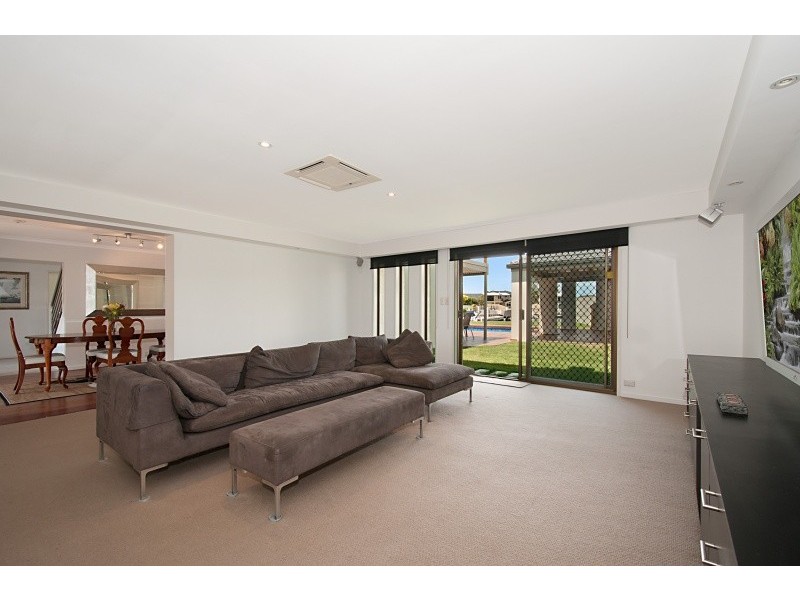 16 Wewak Ave, Runaway Bay QLD 4216