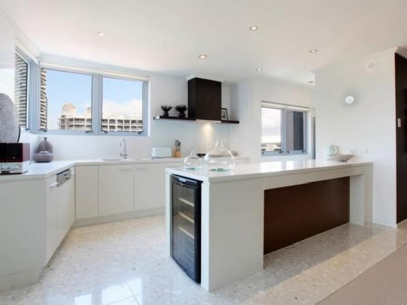120 Surf Parade, Broadbeach QLD 4218