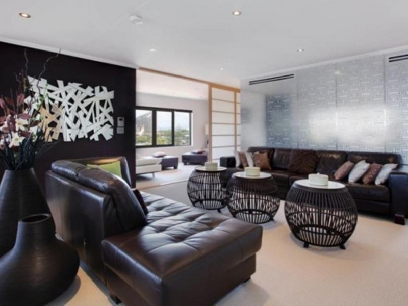 120 Surf Parade, Broadbeach QLD 4218
