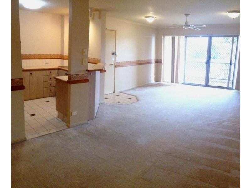 18 Jennifer Ave, Runaway Bay QLD 4216