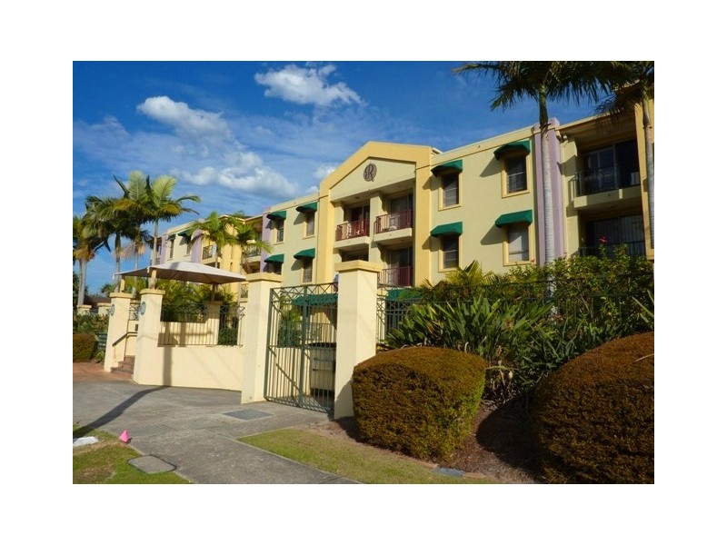 18 Jennifer Ave, Runaway Bay QLD 4216