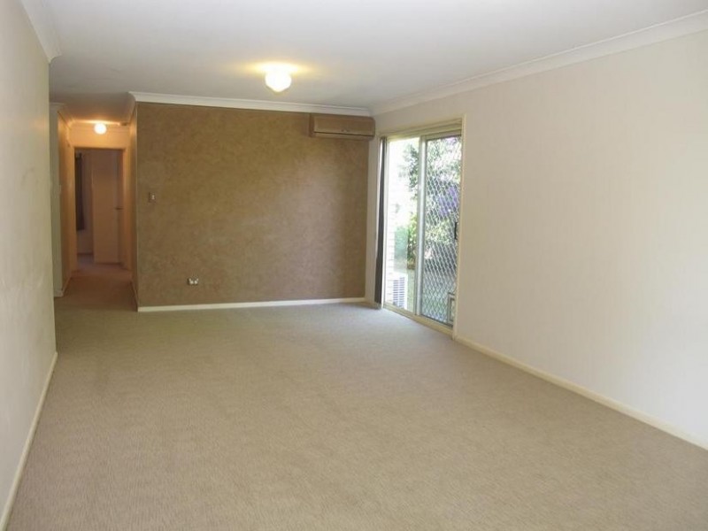 2/9 Crystal Reef Drive, Coombabah QLD 4216