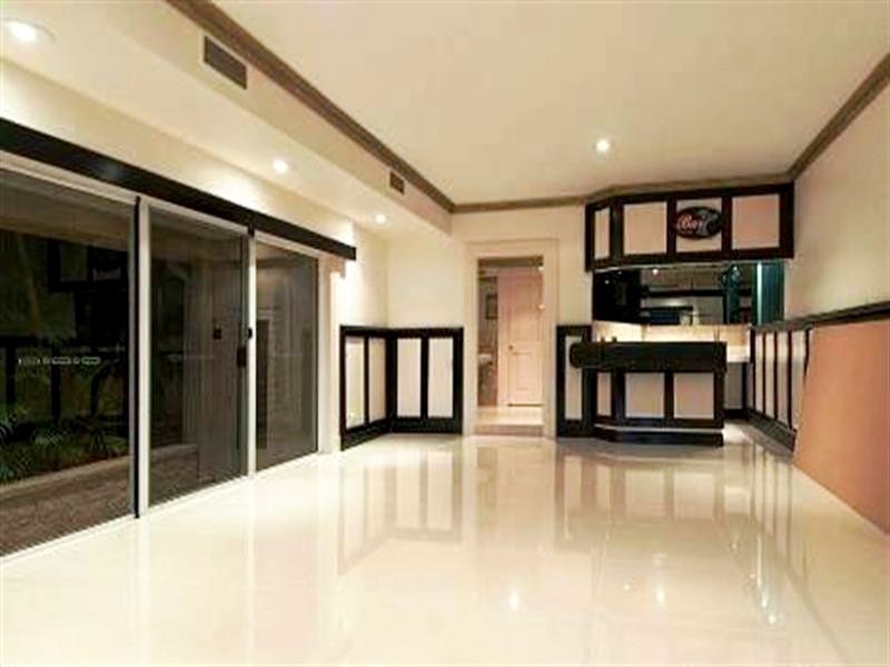 8 The Sovereign Mile, Sovereign Islands QLD 4216