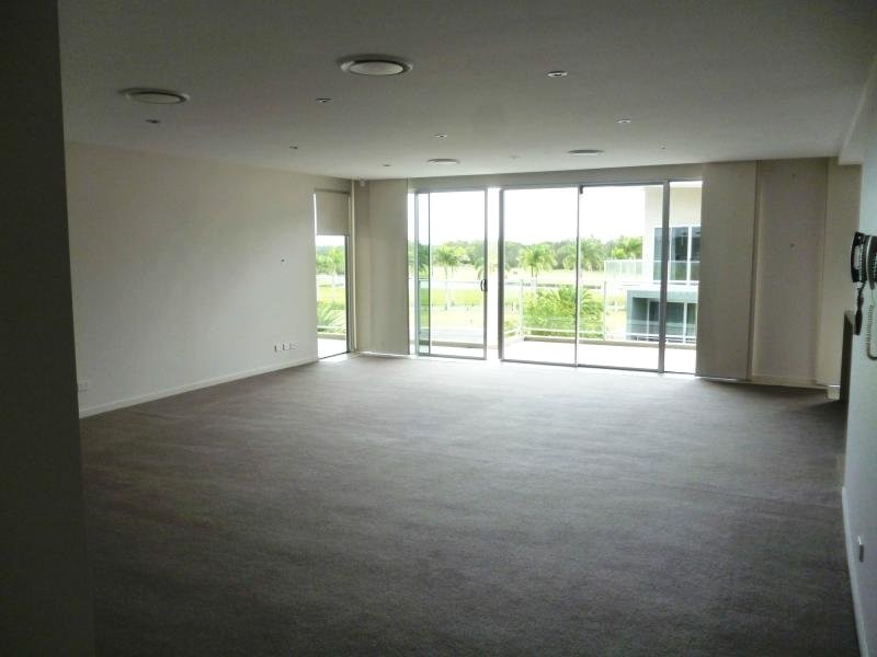 Hope Island QLD 4212