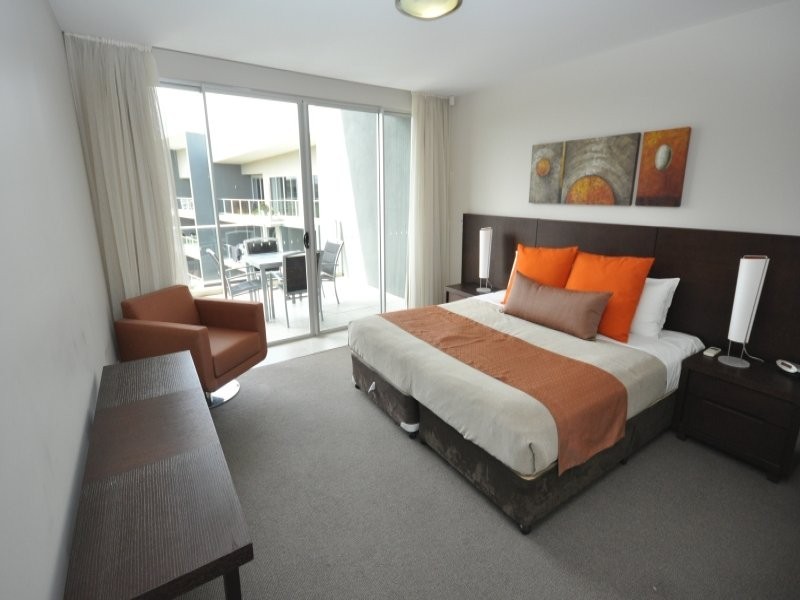 Hope Island QLD 4212