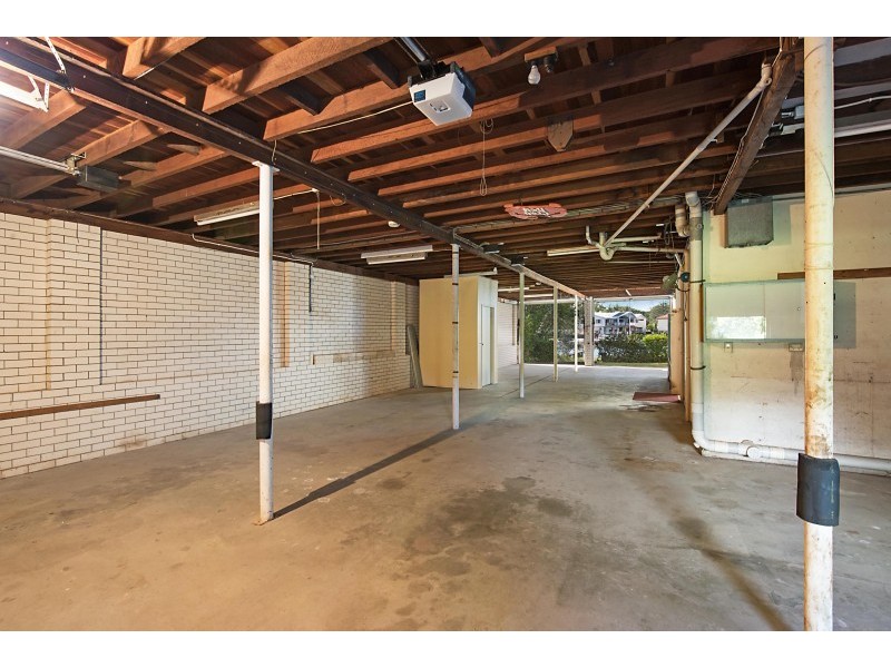 27 Howard Street, Runaway Bay QLD 4216