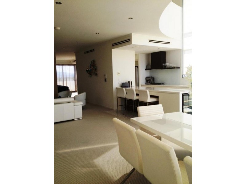Broadbeach QLD 4218