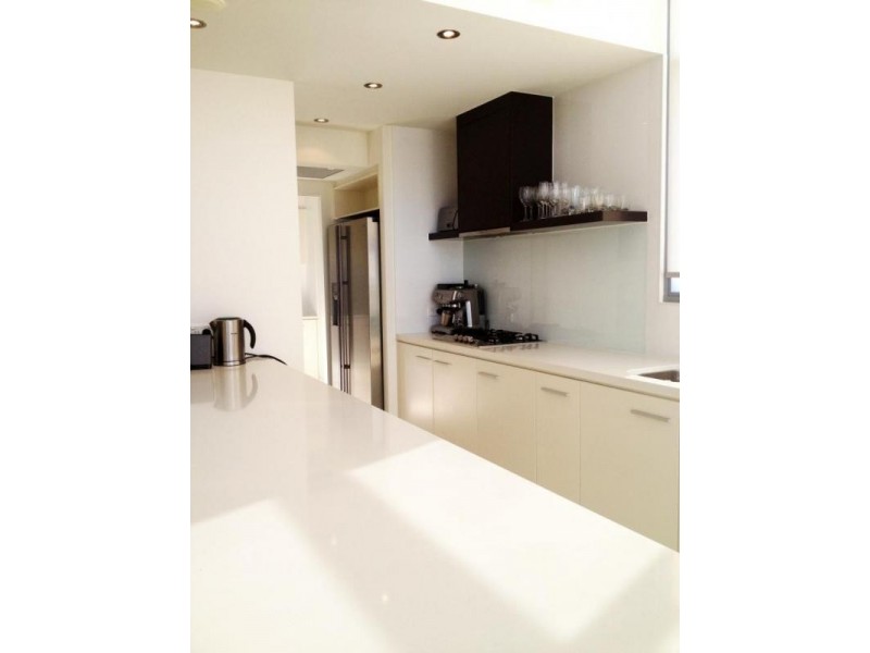 Broadbeach QLD 4218