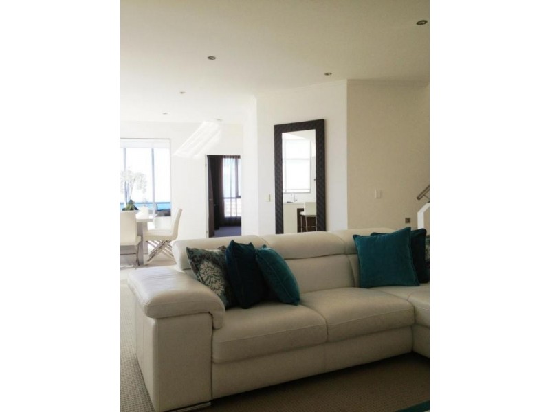 Broadbeach QLD 4218