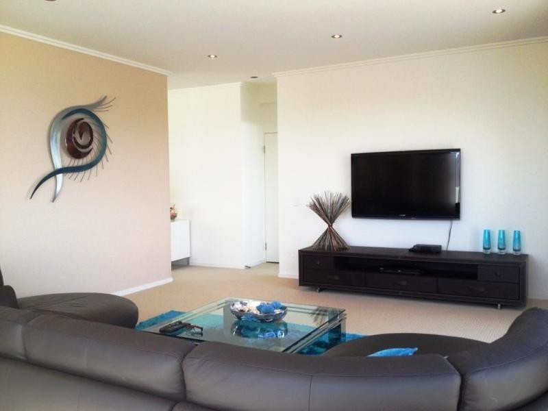 Broadbeach QLD 4218