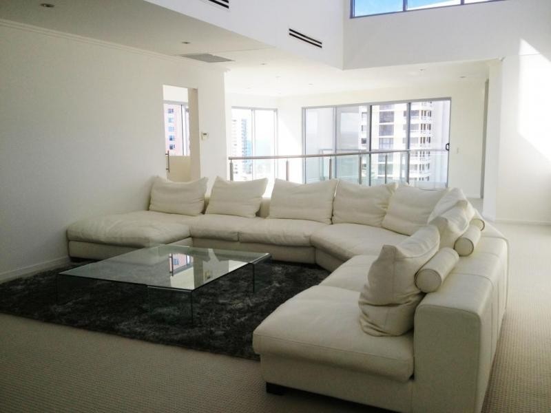 Broadbeach QLD 4218