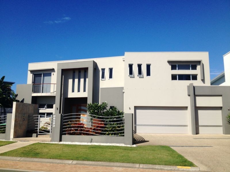 Sovereign Islands QLD 4216