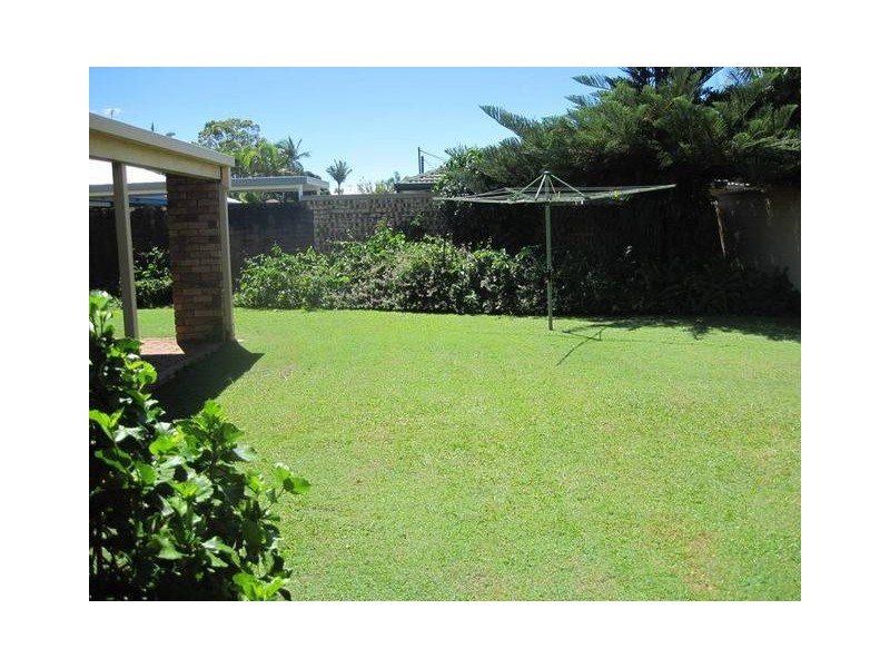 9 Primrose Court, Hollywell QLD 4216