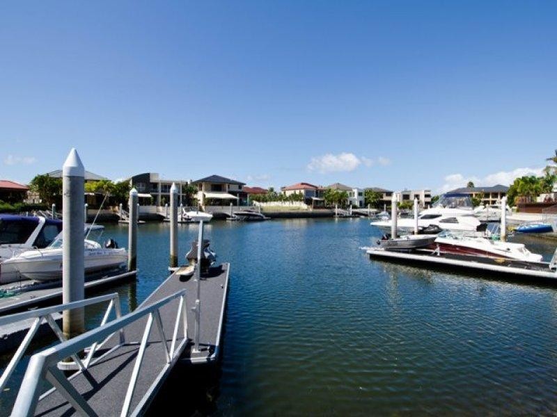 2 – 4 Kensington Mews, Paradise Point QLD 4216